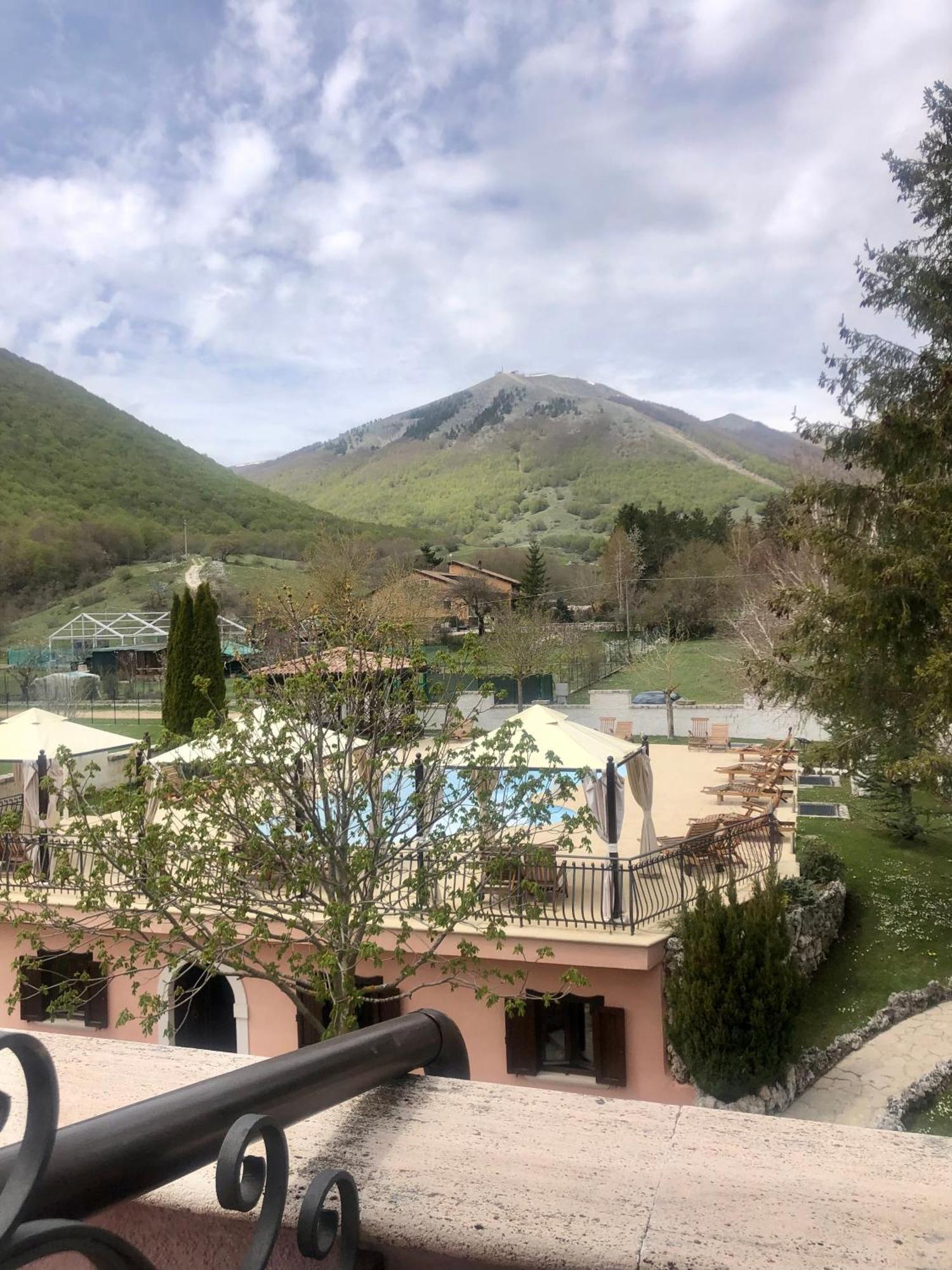 Hotel Bucaneve Pescasseroli Exterior photo